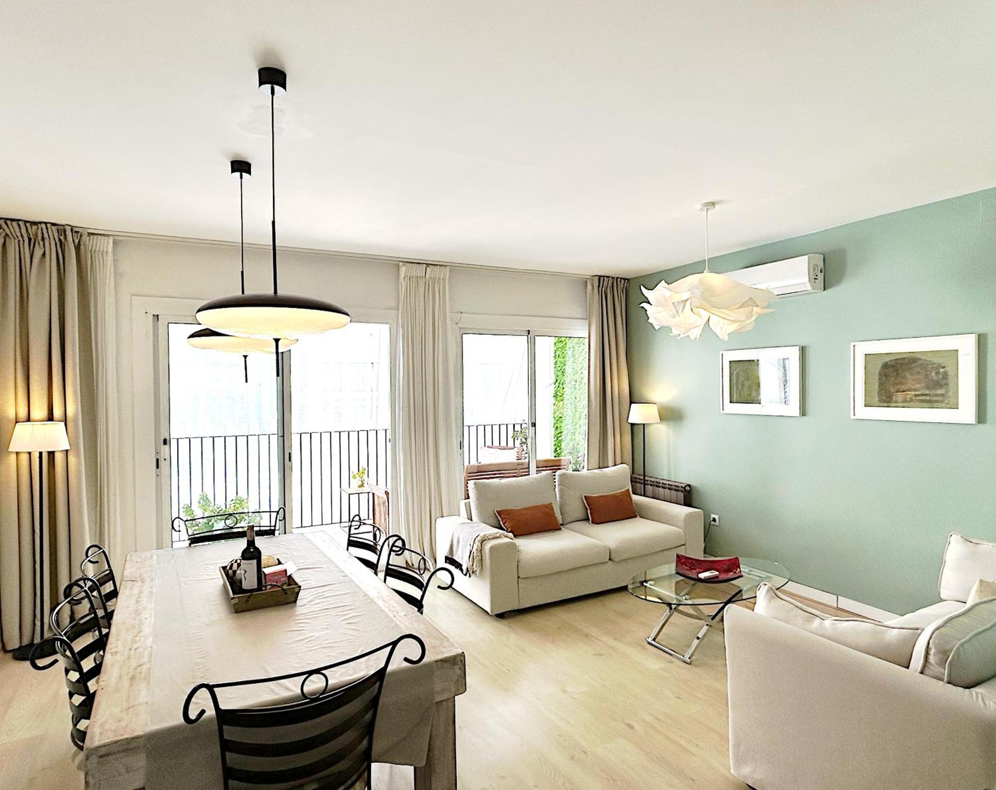 Abbott Apartment - 1 Min From The Beach - 100M2 - Sleeps 8 Sitges Exterior foto